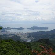 海と山を楽しめる展望台