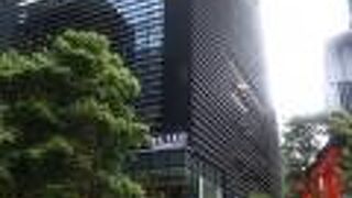 日本橋の大人なショッピングビル。