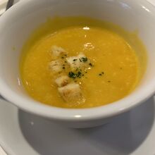 ニンジンのスープ。