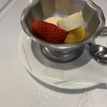 孫のデザート。