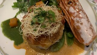 お味もお店の雰囲気、スタッフの心遣いも大満足のレストランでした。