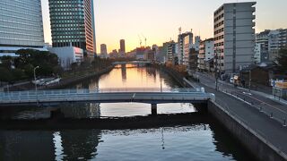 寝屋川市の方から流れてくる一級河川