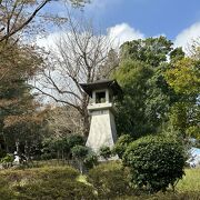 ラジオ契約者１００万人を記念して建てられた塔