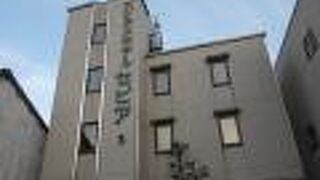 ビジネスホテル　セピア