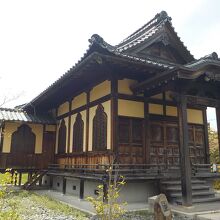 スミス記念堂建物。内部が拝観できず残念でした。