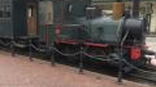 平日は運休です