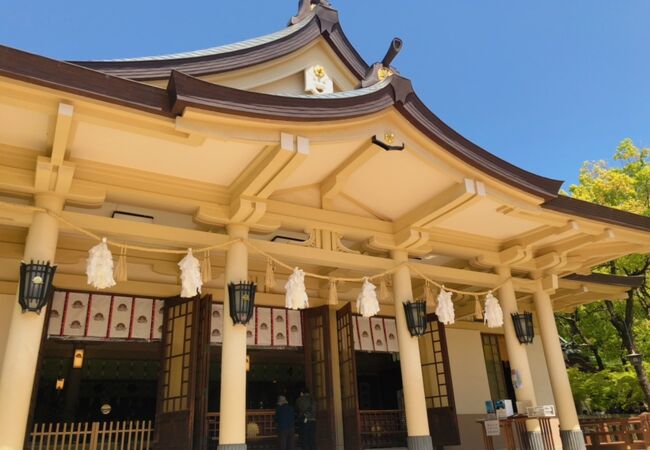 湊川神社