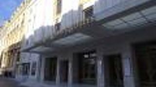 シャンゼリゼ劇場