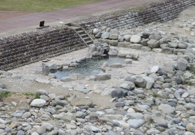 足湯になってつまらない