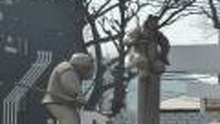 牛若丸と弁慶の像