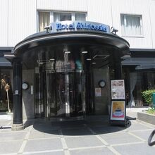 ホテル新大阪入口です。