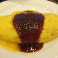 朝食ブッフェのオムレツ