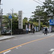 近江国一の宮で、武運出世の神として多くの人から信仰をされている神社です。