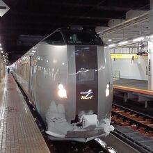 札幌駅に入ってきた旭川行きカムイ