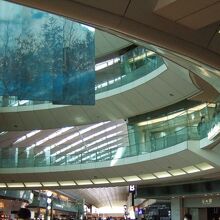 第２は外光も入って明るい感じです