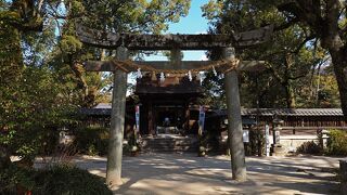 全国的にも数少ない藩主の神霊を祀る神社建築：吉香神社