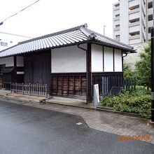 主税町長屋門