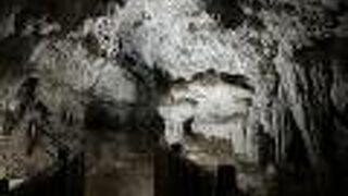 神秘的な鍾乳洞