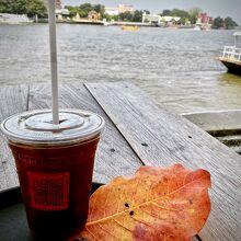 目の前にチャオプラヤー