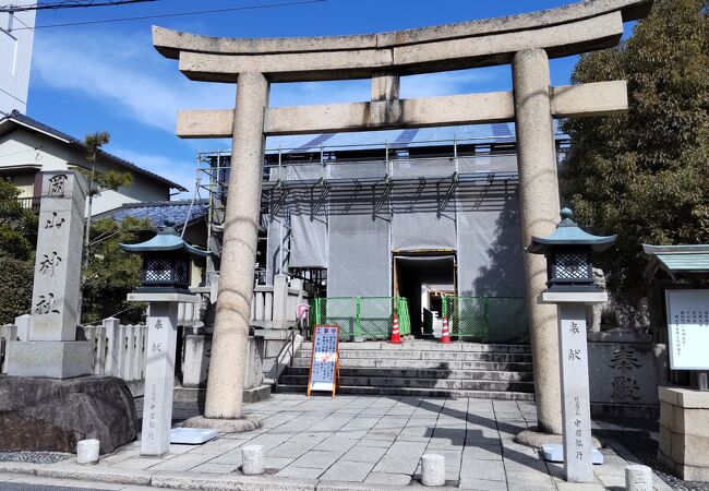 歴史ある神社