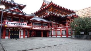 後村上天皇勅願寺で、メトロ鶴舞線「大須観音駅」すぐそば