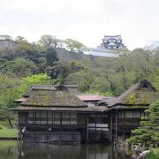 かっての姿を残す彦根城は中堀から内側の保存状態が非常に良いです。