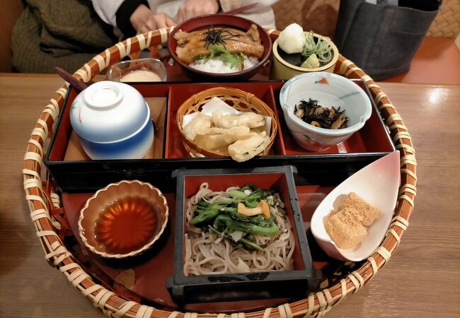 イオンモール姫路リバティーシティ内の和食屋