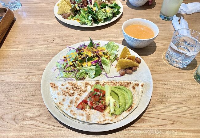 「CIELITO LINDO BAR AND GRILL」本格なメキシコ料理が食べられるお店♪