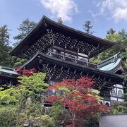 静寂な雰囲気のお寺