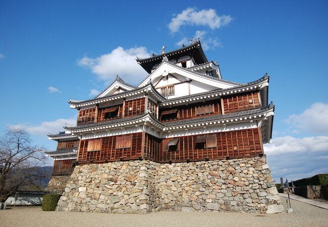 明智光秀がこの土地で愛される意味がわかる城