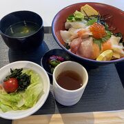 うずしお海鮮丼