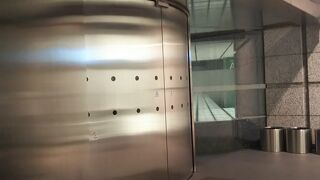 有楽町駅からも東京駅からも