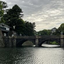 正門石橋