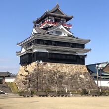 隣が運動場で静かな感じでした