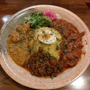 カレーをたべに