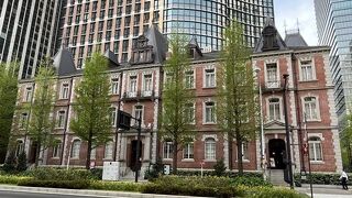 復元建築ですが「一丁ロンドン」の時代を彷彿とさせます