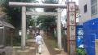 賭け事の神として親しまれています