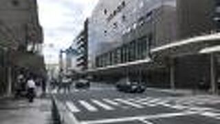 京都でも最もにぎやかな四条通