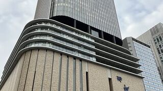 地上39階建ての高層ビル