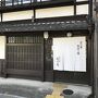 町屋に貸し切りで泊まれる宿