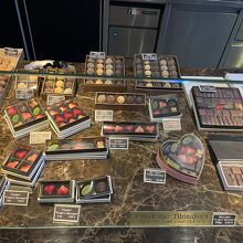 フレデリック ブロンディール