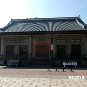 日本統治の時代の建物です。