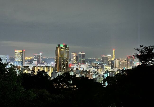 諏訪山公園