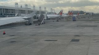 ニノイ アキノ国際空港 (MNL)