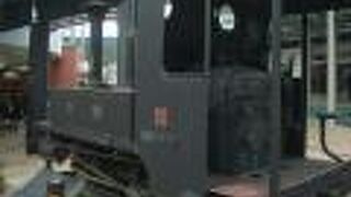 熱海鉄道7号蒸気機関車が展示されています