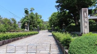 真宗本廟（東本願寺）が所有する宗祖・親鸞の墓所