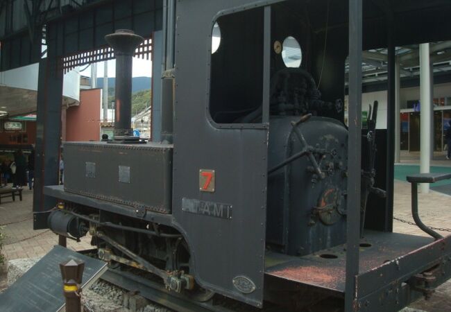 熱海鉄道7号蒸気機関車が展示されています