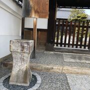 三十三間堂の近くにある寺院。