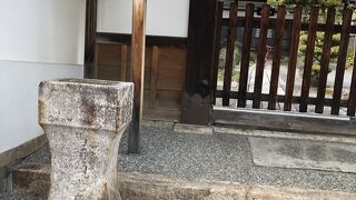 三十三間堂の近くにある寺院。