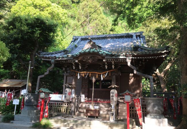 小さいですが、雰囲気のある神社です。